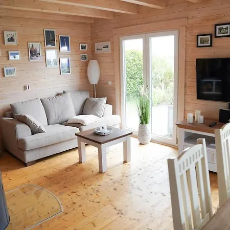 Dom wakacyjny Haus Am Mit Privatstrand, Kamin Und Sauna